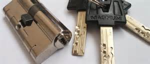 commercial lock and key
